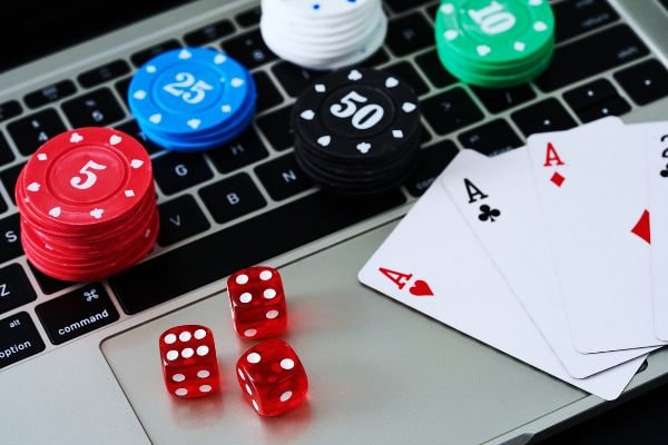 Tampilan mobile Kui Lee yang nyaman untuk pengguna lokal